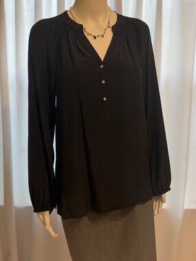 Lilly Pulitzer Elsa Silk Top Black Onyx Smocked V-Neck Blouse Size XS